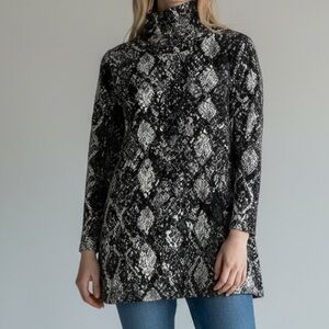 John Paul Richard Women’s Turtleneck Long Sleeve Tunic Black Snakeskin